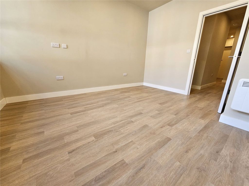 Property photo 2 of 7 Picture No. 02