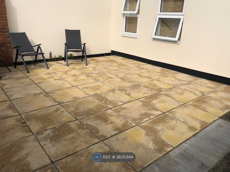 Property photo 2 of 8 Use Of Outside Patio