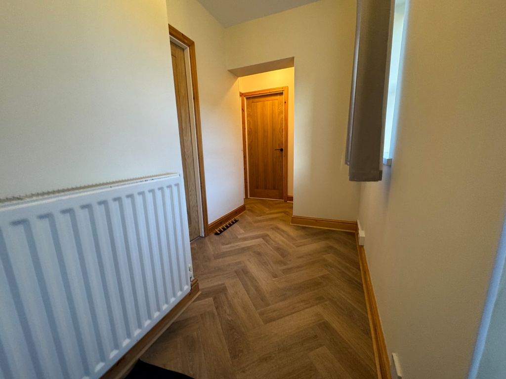 Property photo 2 of 13 Picture No. 12