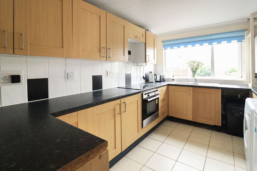 Property photo 2 of 22 Picture No. 05