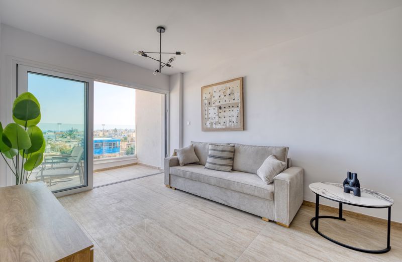 Property photo 3 of 25 Lounge Area