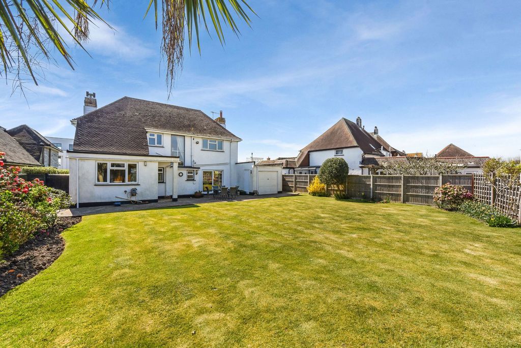 Property photo 2 of 29