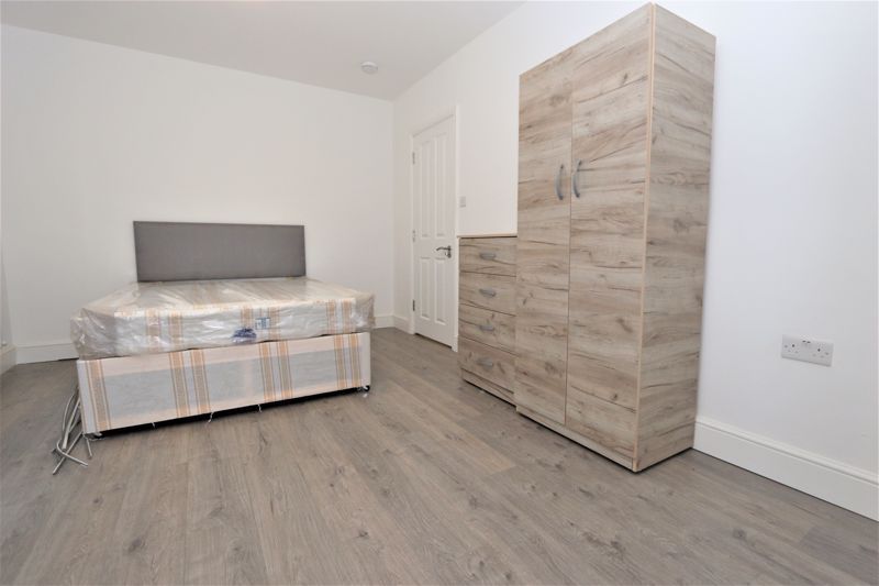 Property photo 2 of 8 Photo 8