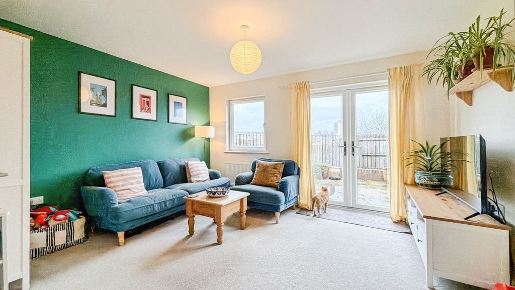 Property photo 1 of 20 Pbox-Img.Jpg