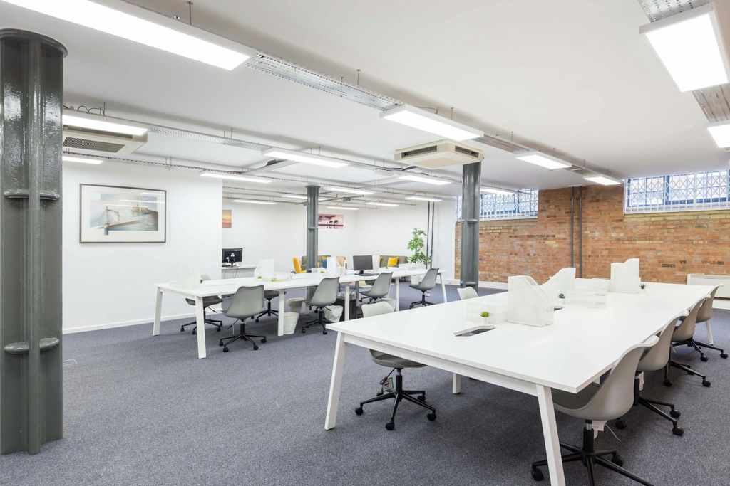 Property photo 3 of 8 17.Jpg