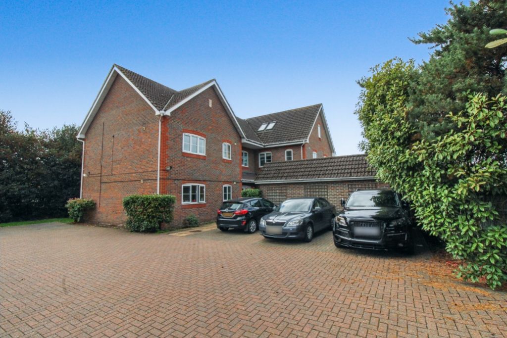 Property photo 1 of 6 Haydon Place
