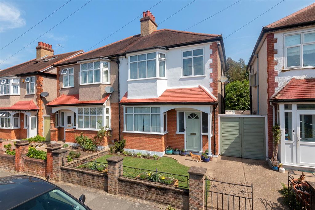 Property photo 1 of 12 Arras Avenue