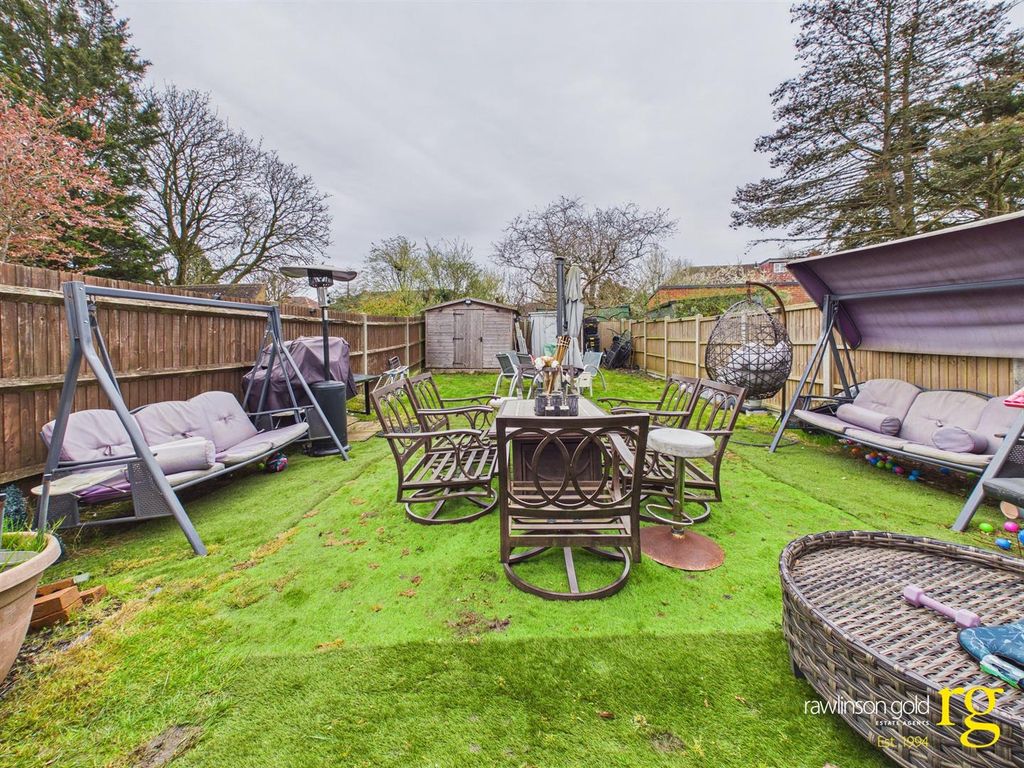 Property photo 2 of 21 Cam02900G0-Pr0329-Still025.Jpg