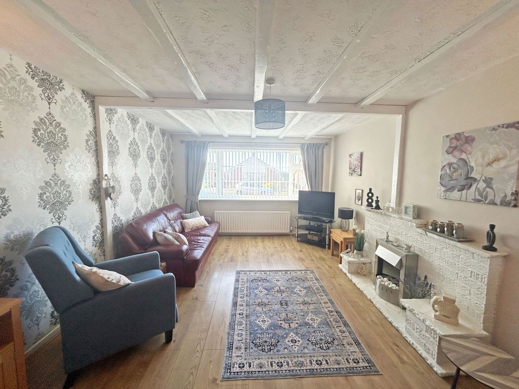 Property photo 3 of 15