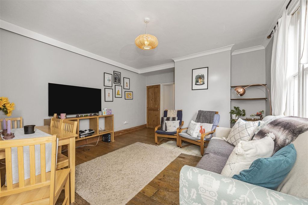 Property photo 2 of 12 2