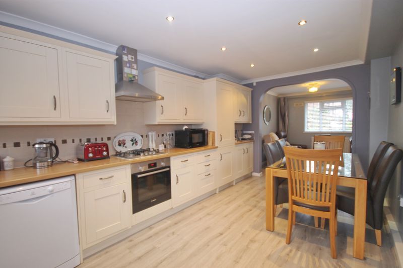 Property photo 2 of 14 Photo 11