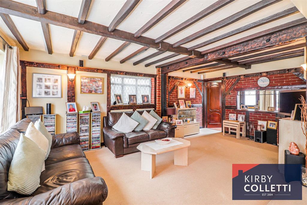 Property photo 3 of 22
