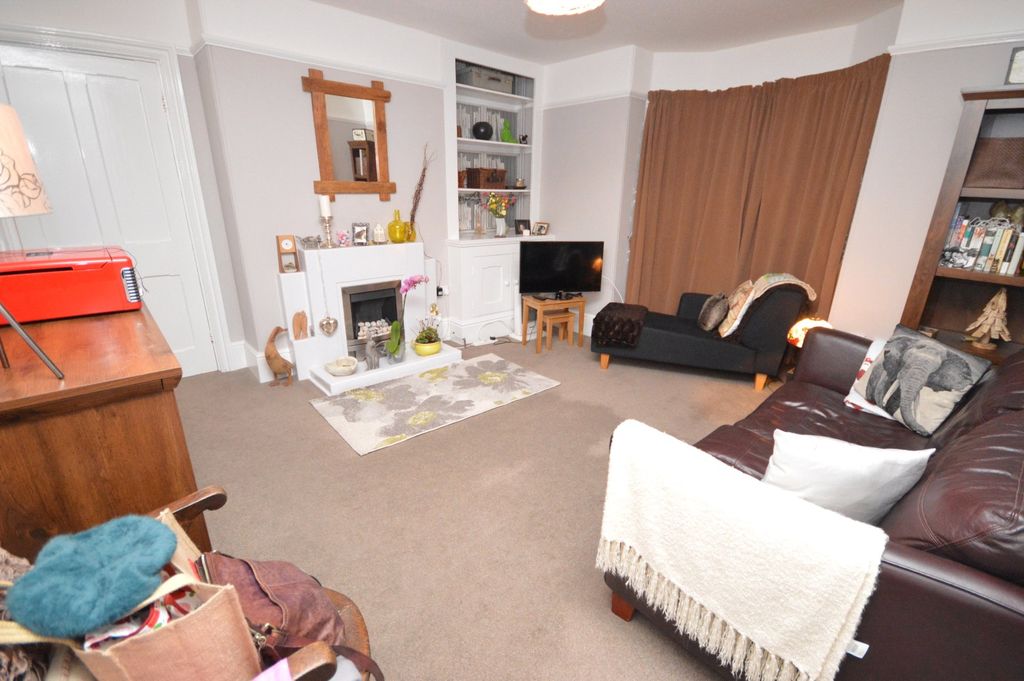 Property photo 3 of 6 Picture No. 04