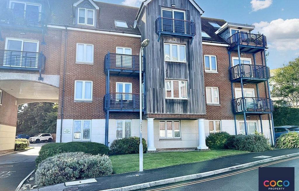 Property photo 1 of 11 4774761