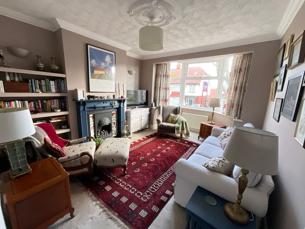 Property photo 2 of 24