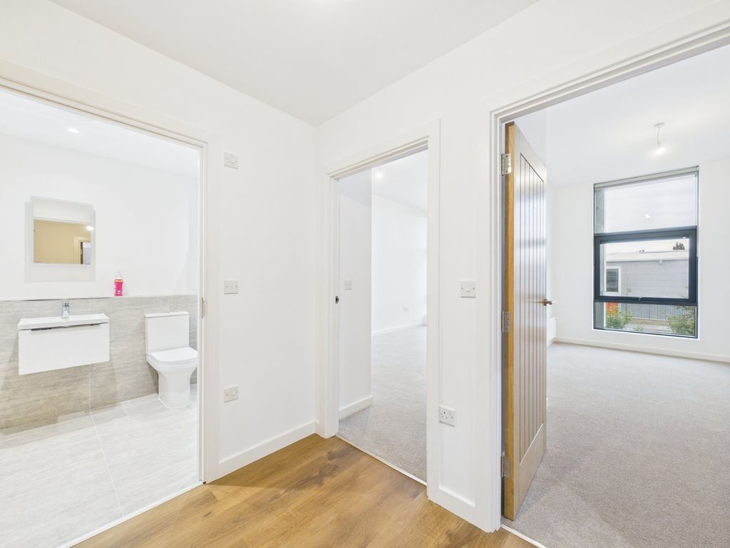 Property photo 2 of 8 Picture No. 05