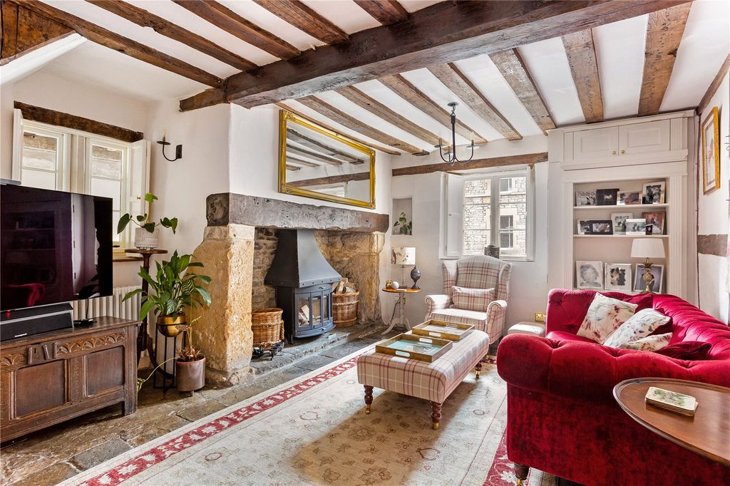 Property photo 2 of 13 Sitting Room
