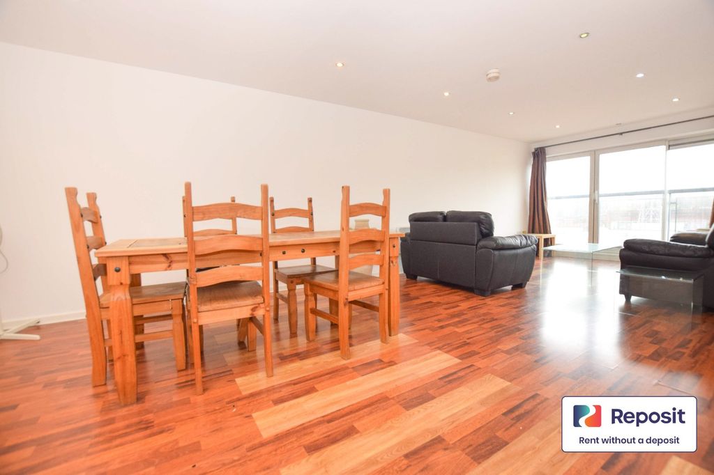 Property photo 1 of 17 Picture No. 21