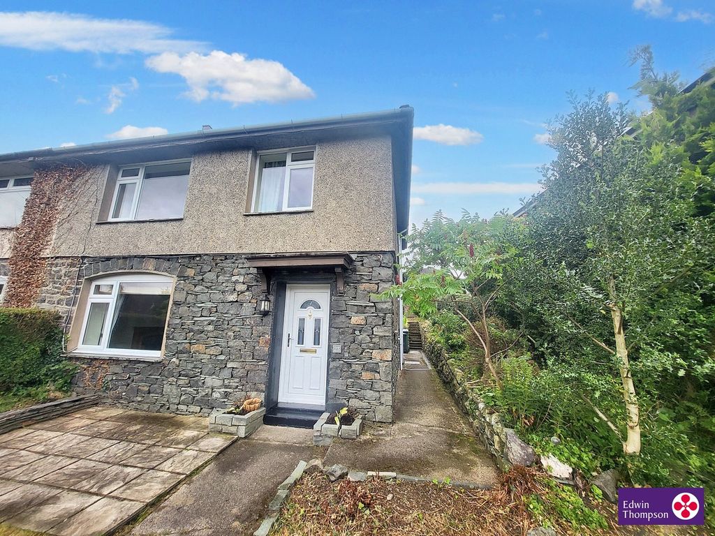 Property photo 2 of 33