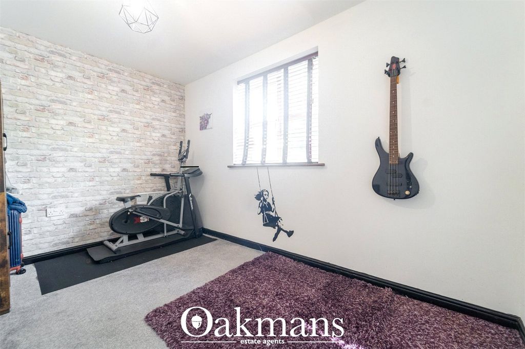 2 bed flat for saleDesign Close, Bromsgrove, Worcestershire B60 photo 5