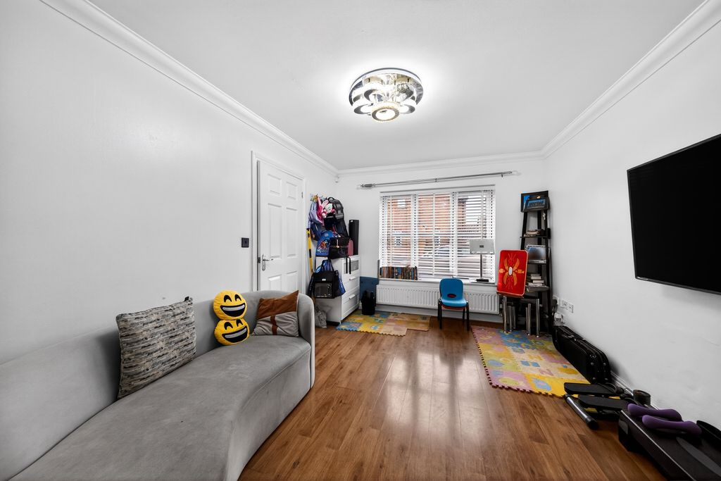 Property photo 3 of 20