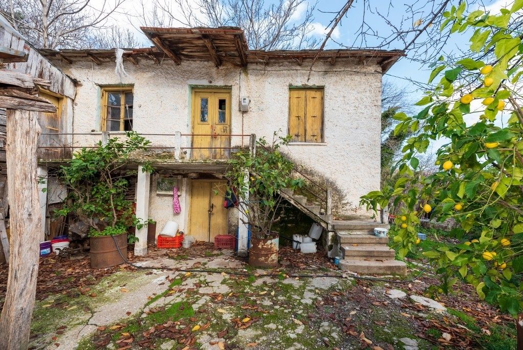 Property photo 1 of 25