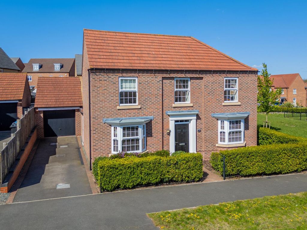 Property photo 1 of 24 Front (Exterior)