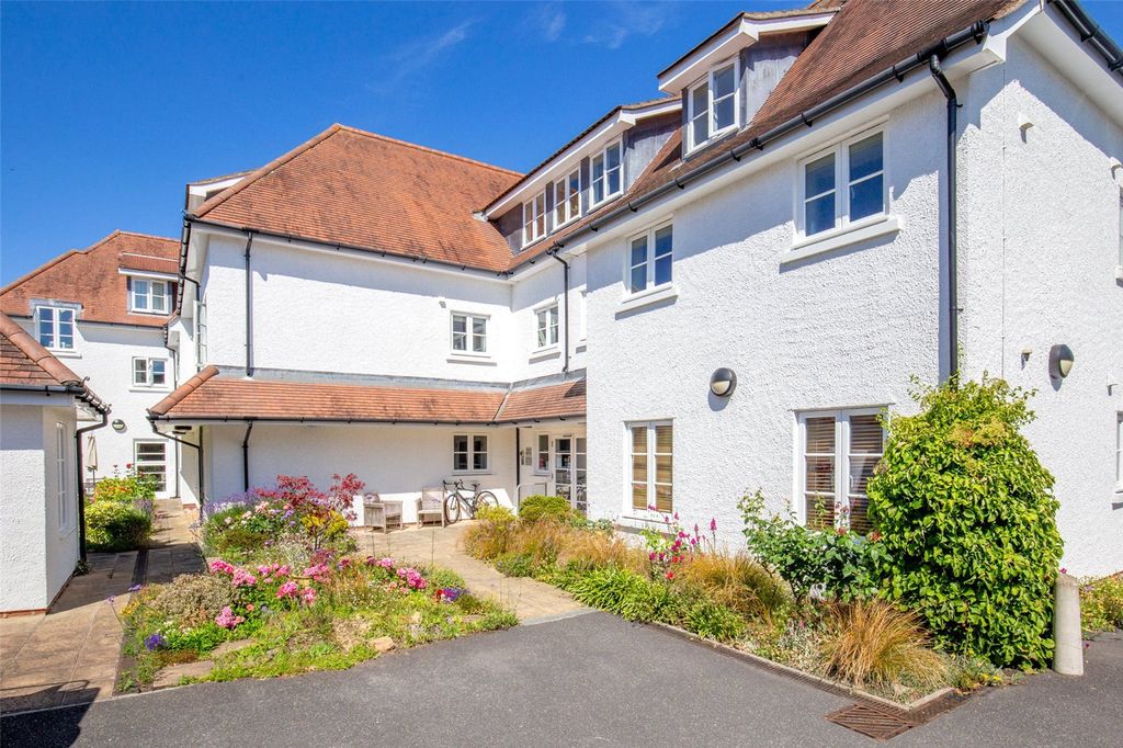 Property photo 1 of 19 Picture No. 04