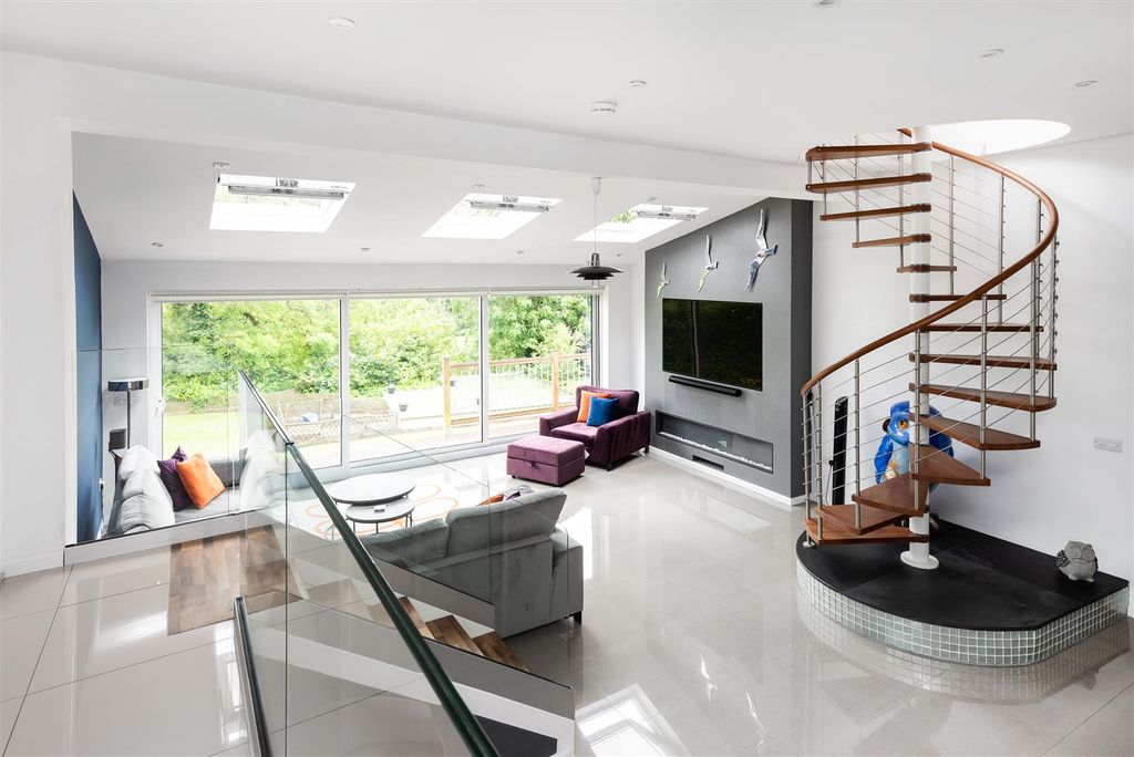 Property photo 2 of 29 Open Plan Living.Jpg