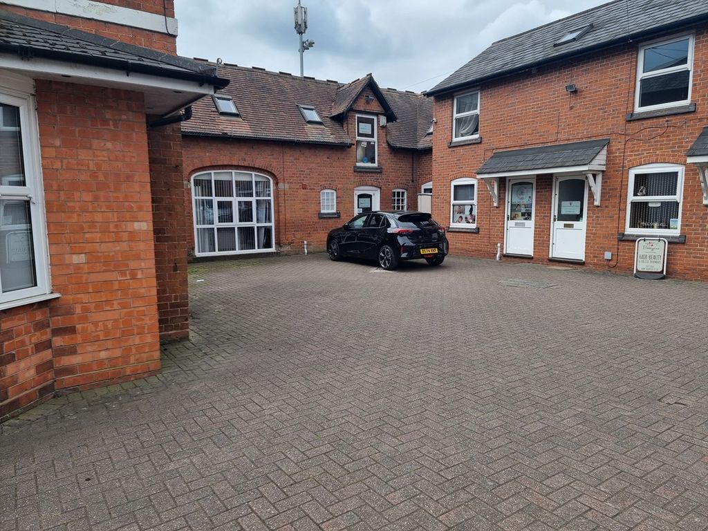 Property photo 2 of 5