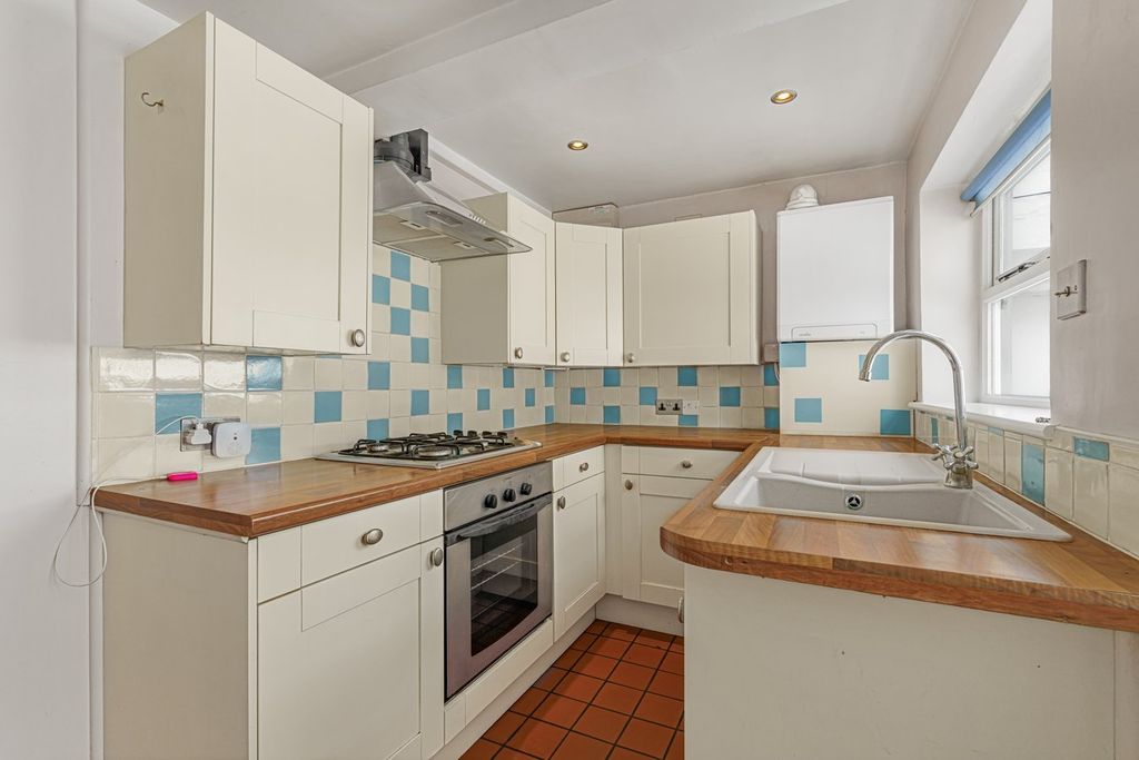 Property photo 3 of 17