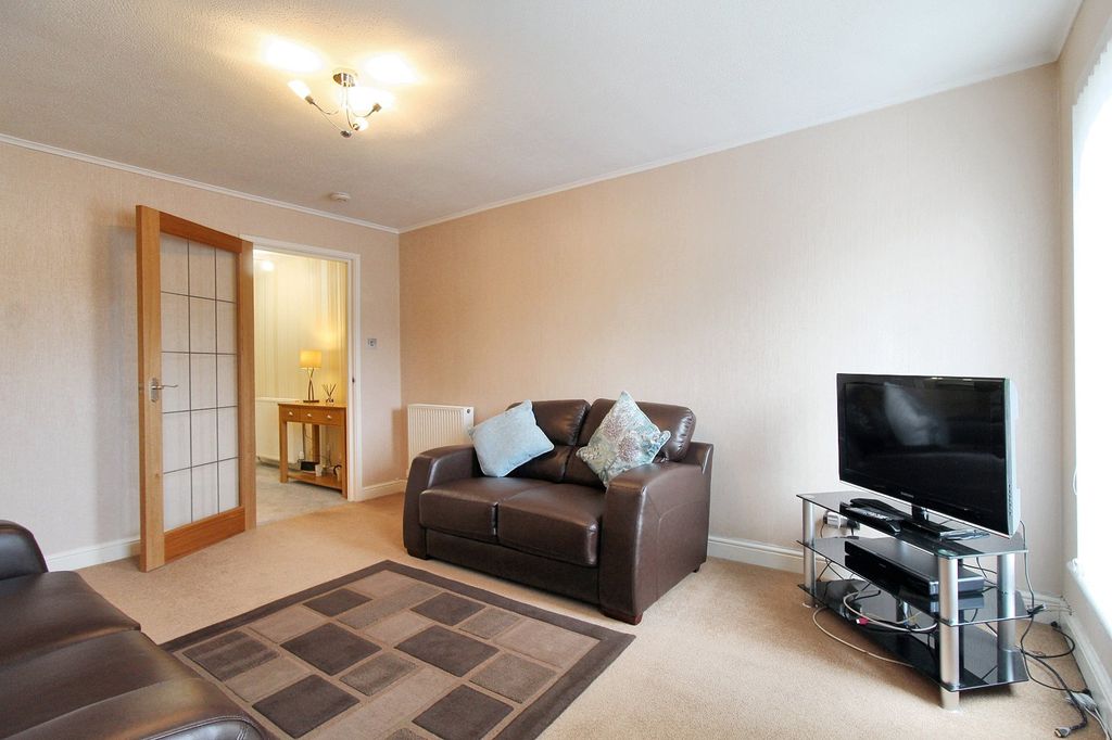 Property photo 3 of 22 Picture No. 08