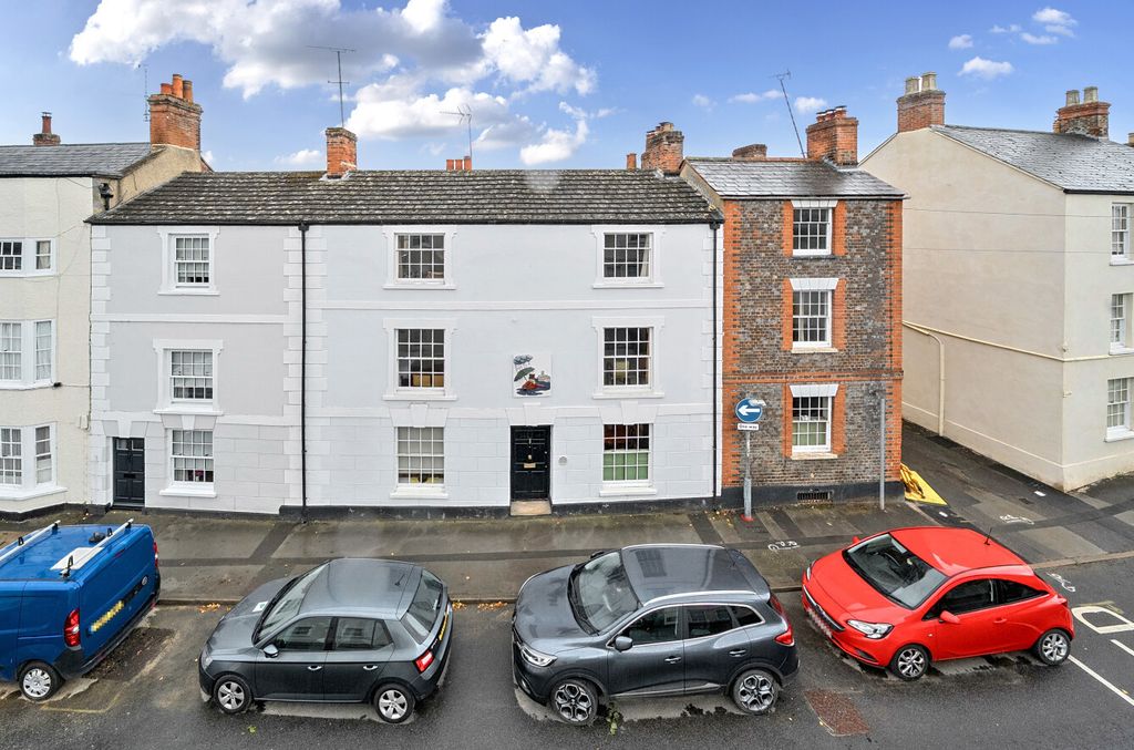 Property photo 1 of 28 Front
