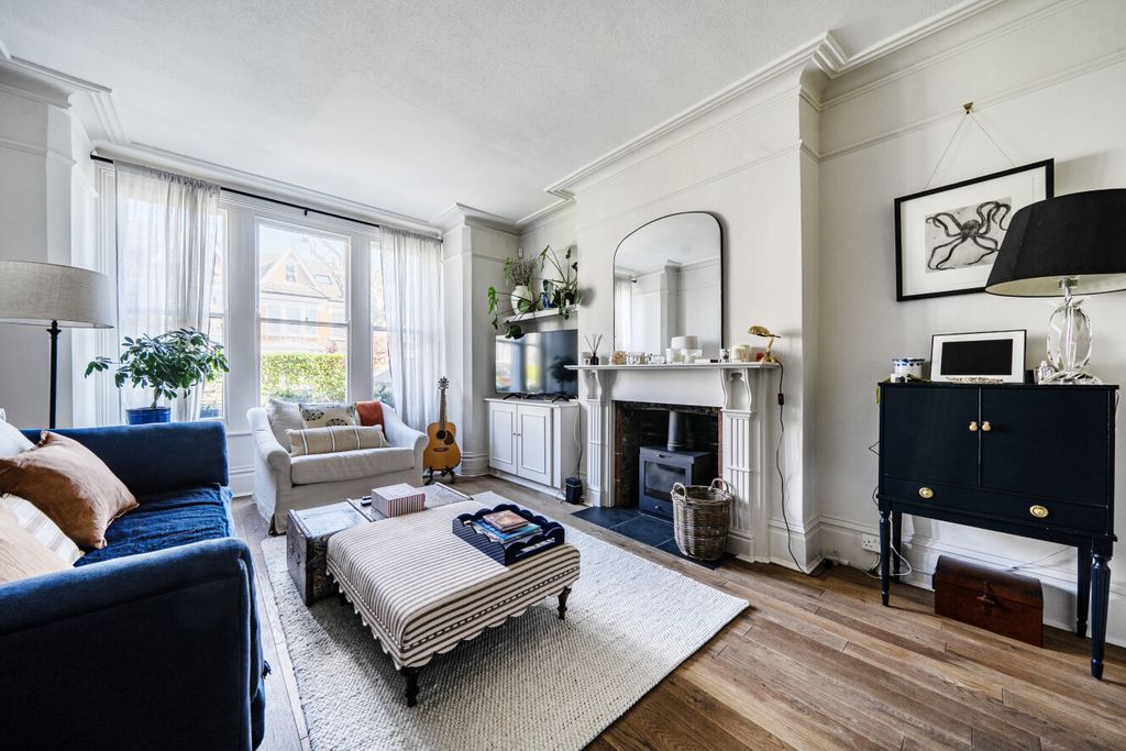 Property photo 2 of 21 1439061-8-69ce856...