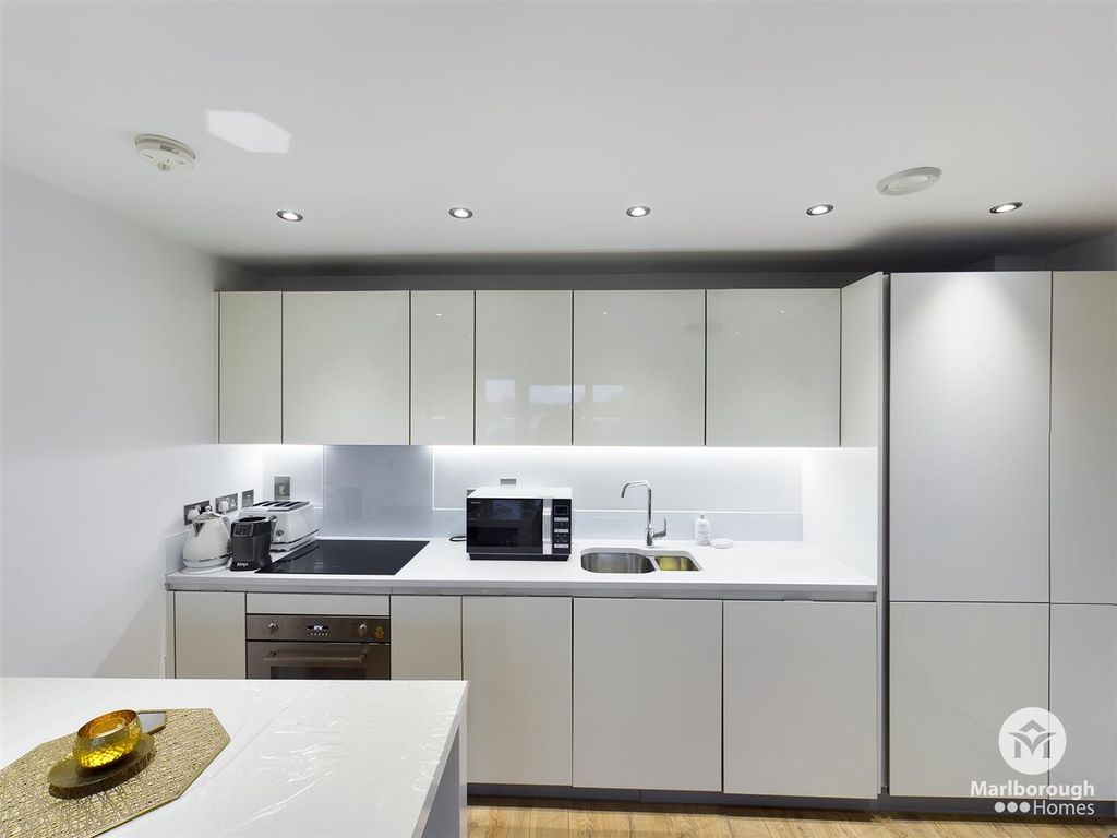 Property photo 3 of 11 Cam00228P1-Pr0186-Still06.Jpg