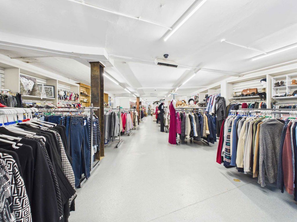 Property photo 1 of 11