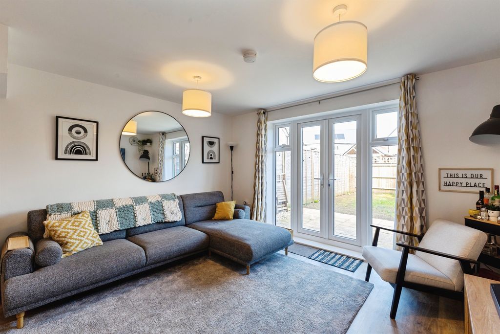 Property photo 3 of 16