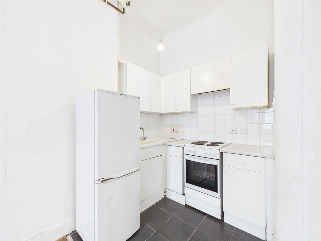 Property photo 3 of 15 Picture No. 23