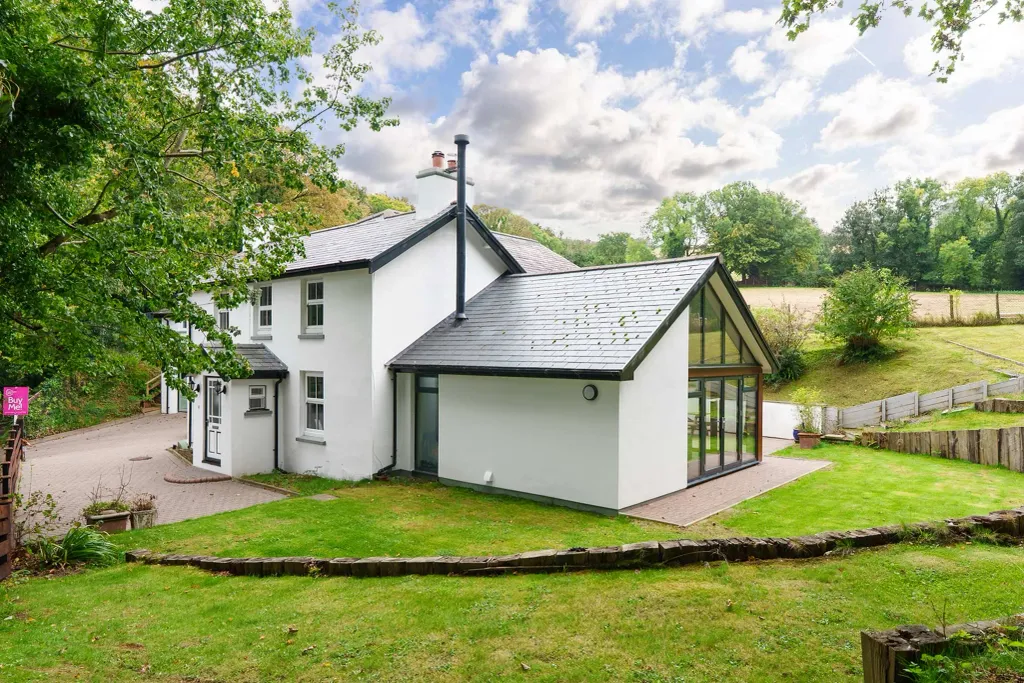 Property photo 2 of 36