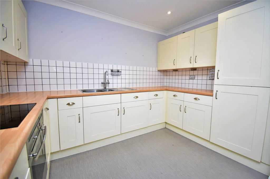 Property photo 2 of 9 Picture No. 05