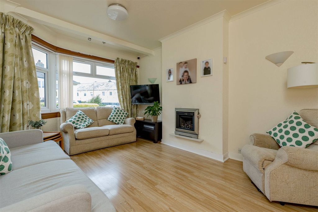 Property photo 3 of 20 Picture No. 28