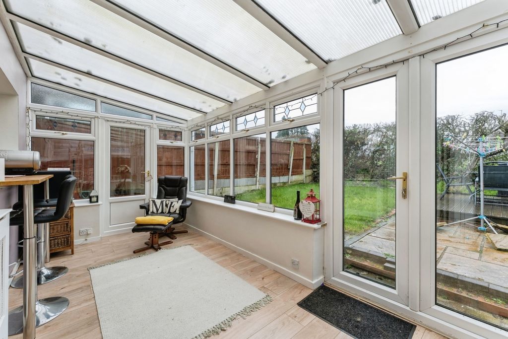 Property photo 2 of 20 Pbox-Img.Jpg