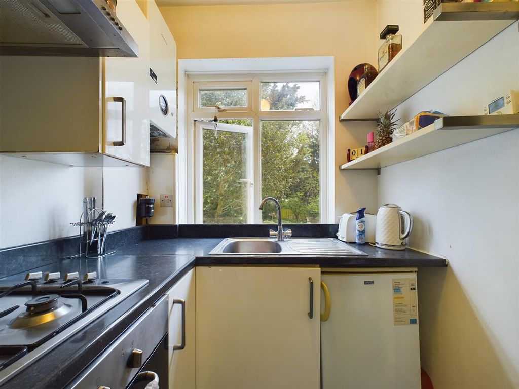 Property photo 2 of 21 Cam02337G0-Pr0163-Still004.Jpg