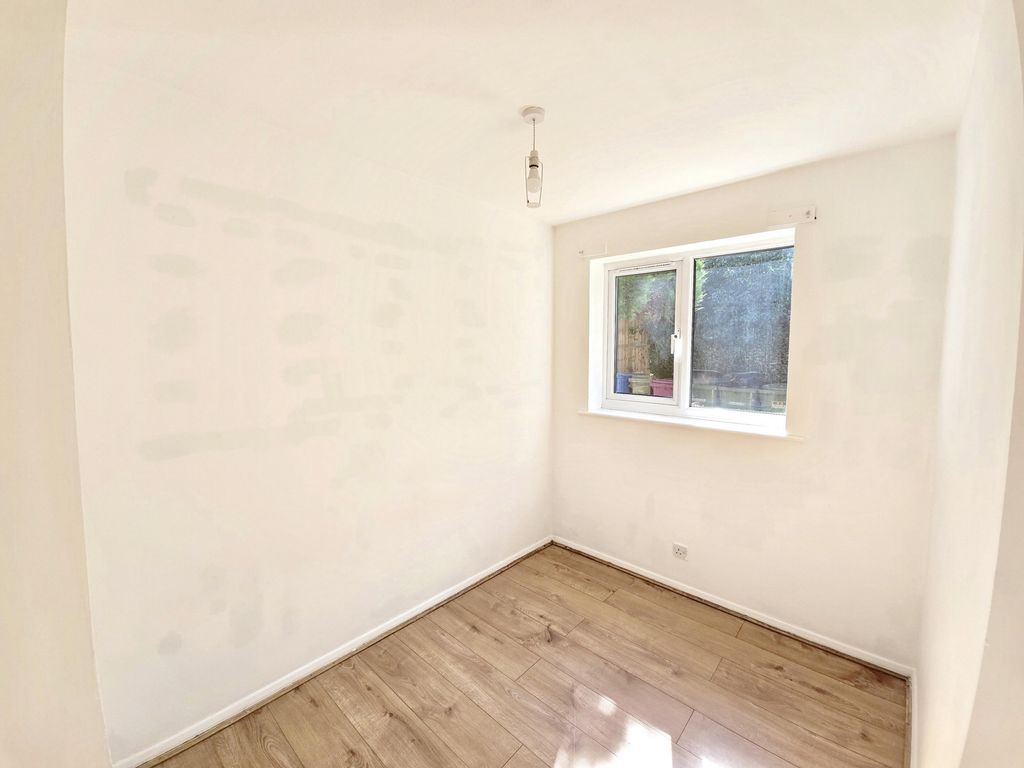Property photo 2 of 9 Photo 7