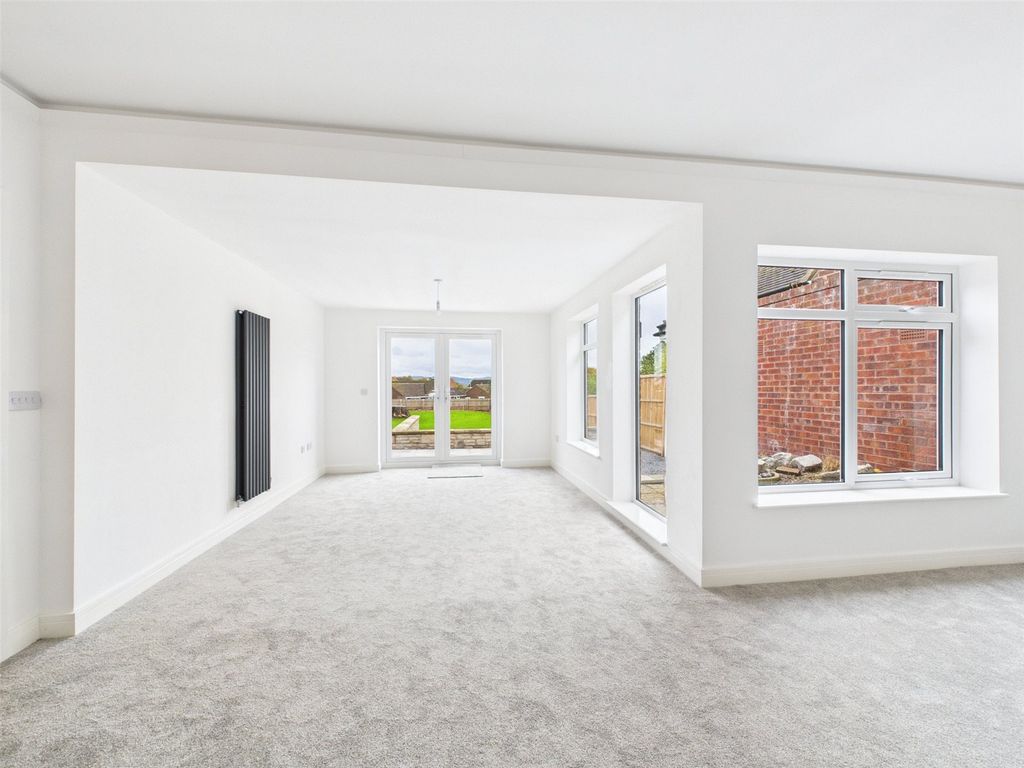 Property photo 3 of 35 Picture No. 14