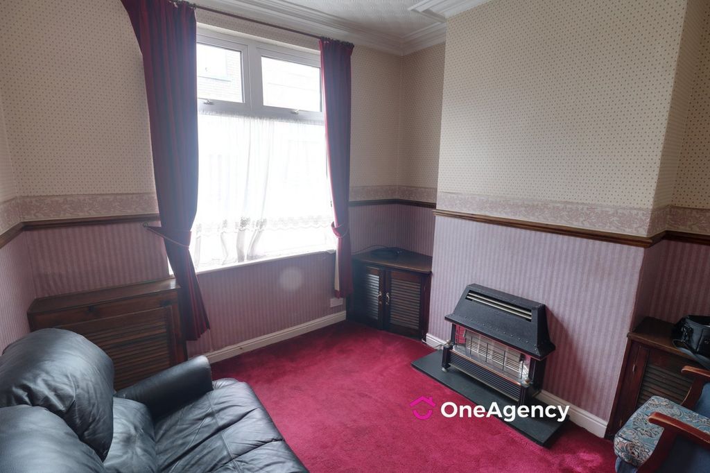 Property photo 3 of 12