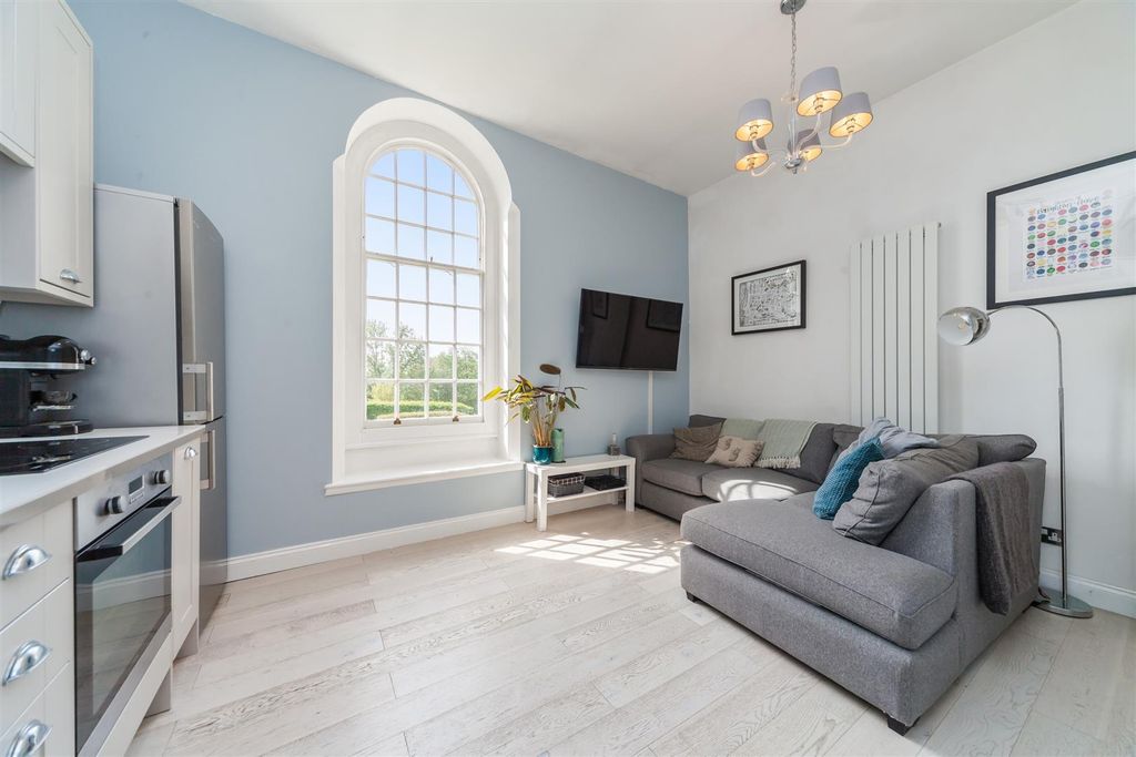 Property photo 2 of 16 .Jpg