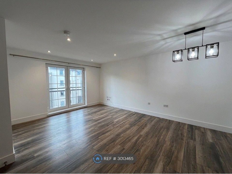Property photo 2 of 10 Lounge