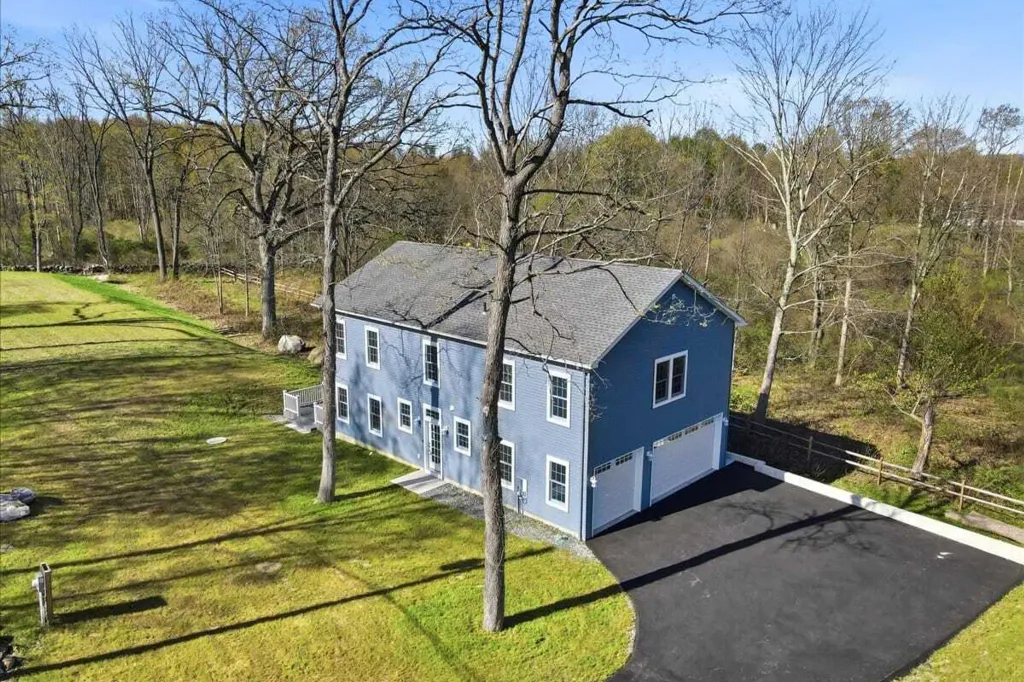 Property photo 1 of 31