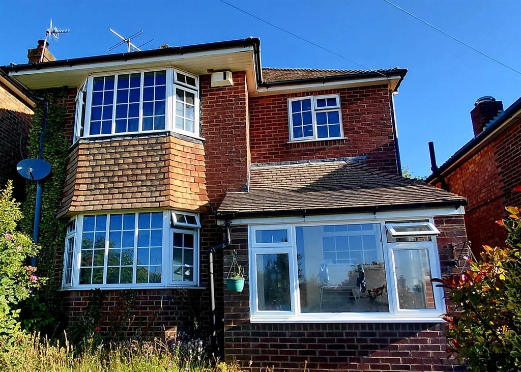 Property photo 1 of 22 01323 438506